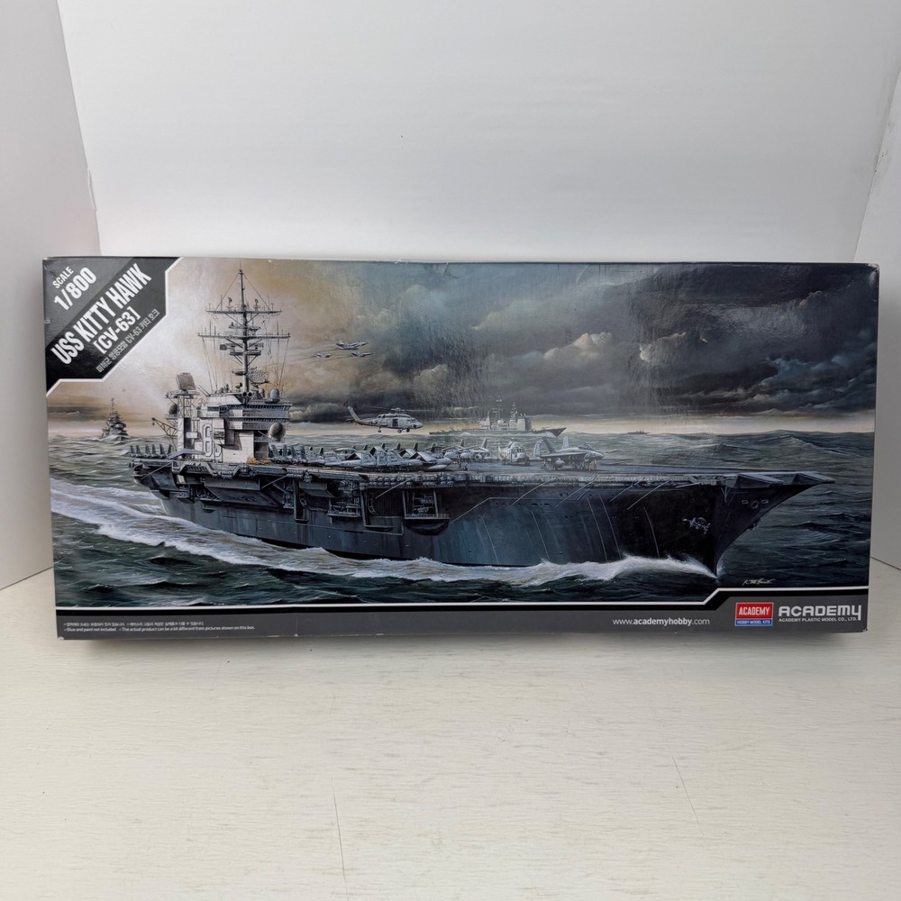 Academy USS Kitty Hawk CV-63 Aircraft Carrier 1/800 Scale Model Kit 14210 NEW